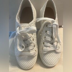 NWOB LOFT Women's White Cut Out Sneakers